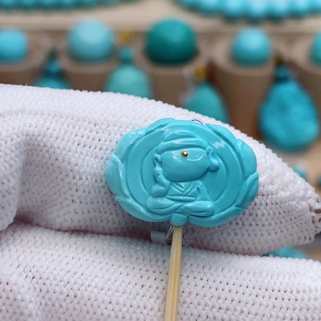 绿松石未镶嵌珠宝奇石