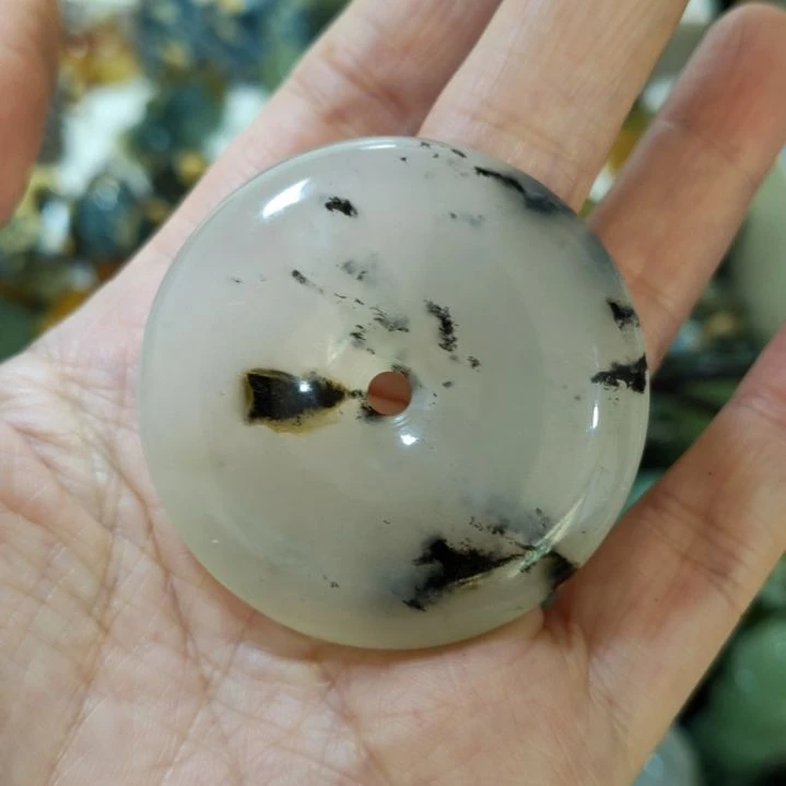 岫玉未镶嵌平安扣