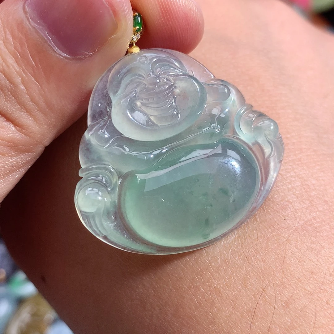 翡翠未镶嵌颈饰佛公