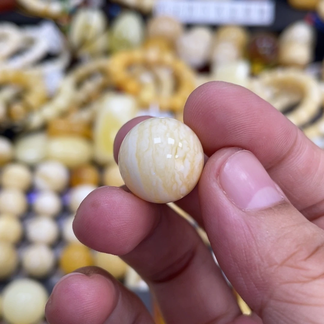 未镶嵌琥珀裸石16mm