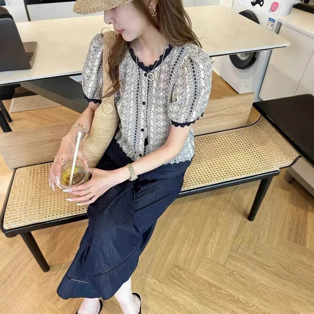 2025法式碎花短袖衬衫宽松显瘦复古文艺泡泡袖衬衣女百搭上衣T572