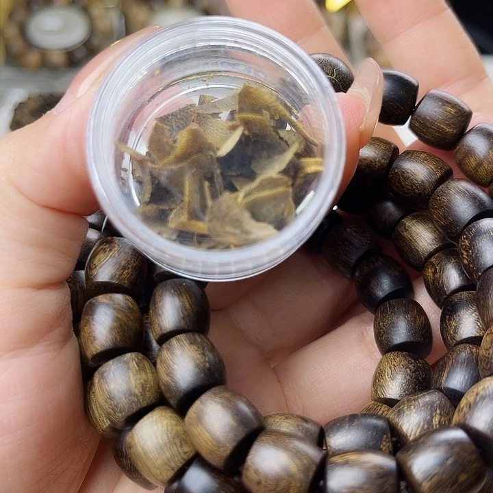 沉香碎屑沉香@****8➕越南芽庄白棋玉化古董老料满留疤虎斑