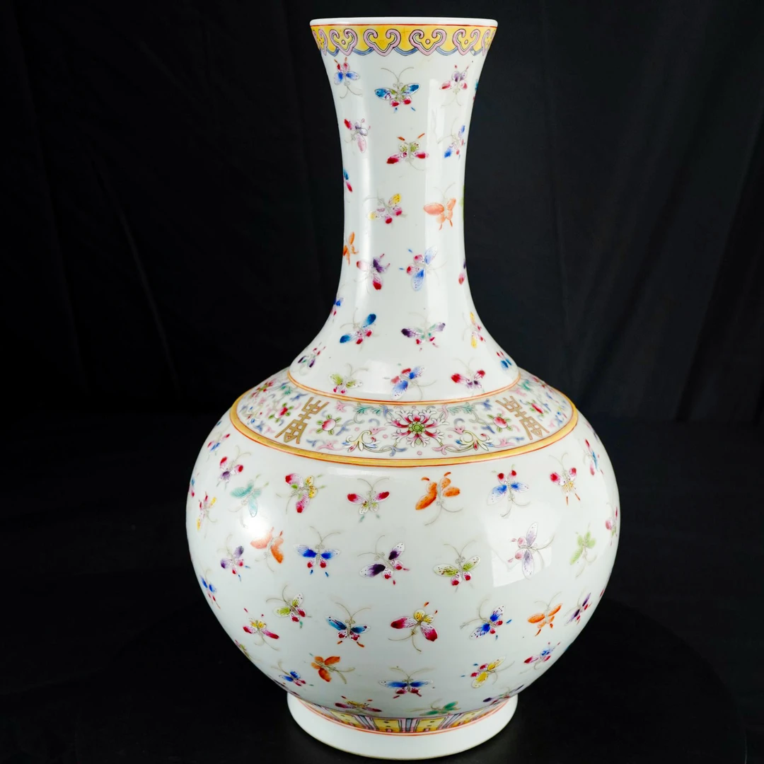 清光绪粉彩百蝶赏瓶/BZYDQ00031