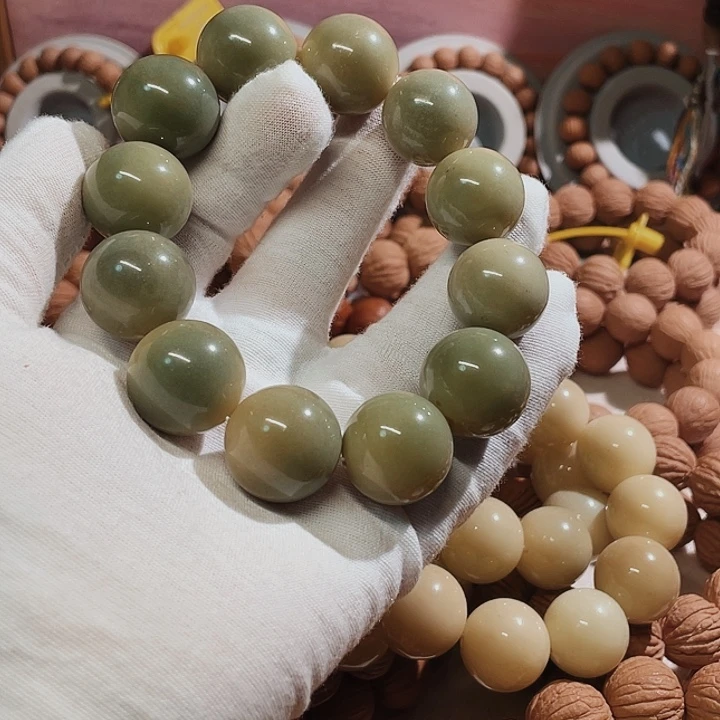 菩提根/象牙果吊坠低****族菩提根