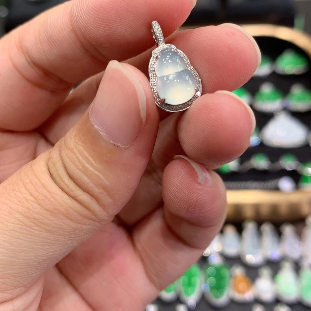 翡翠18K金镶嵌吊坠(不含链)吊坠