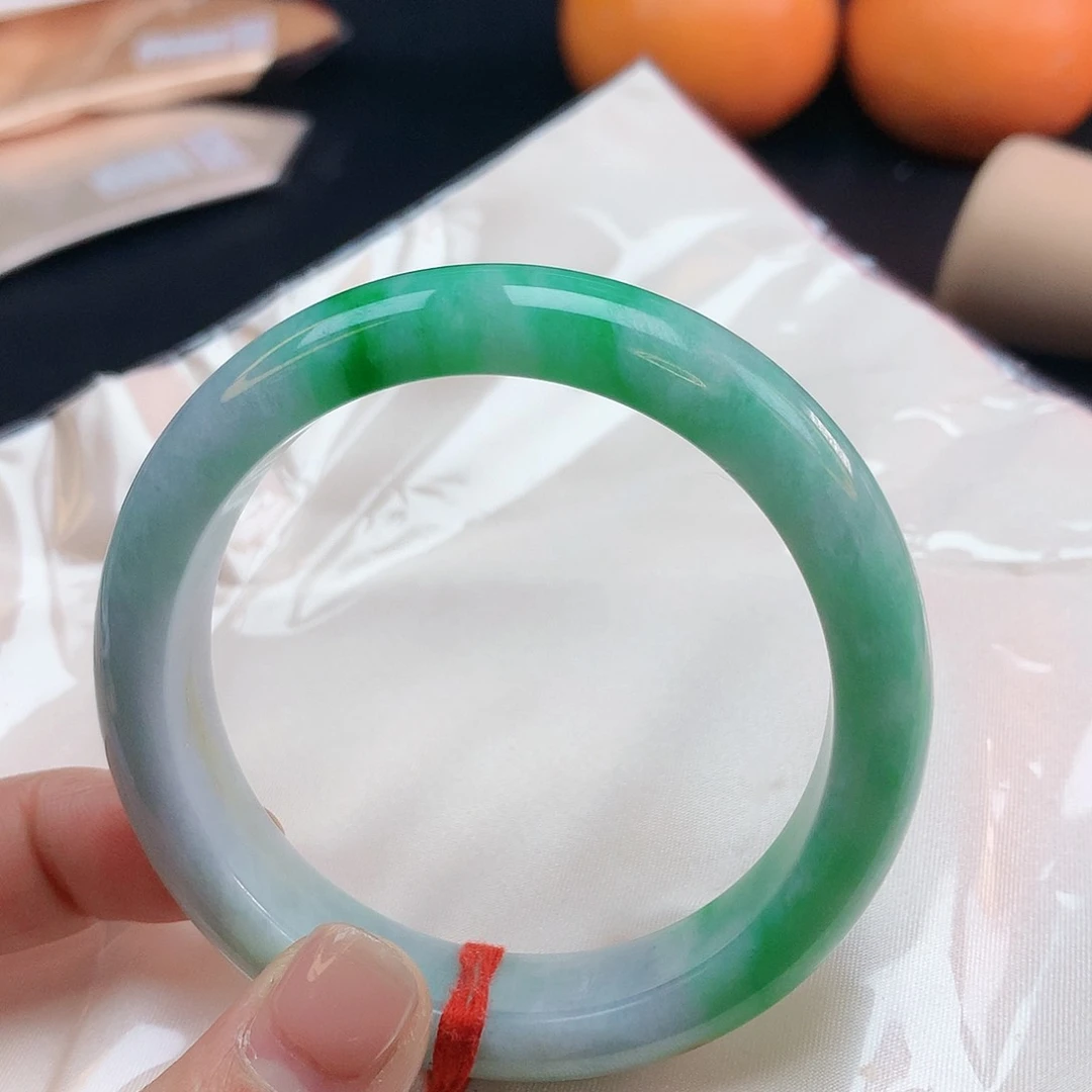 翡翠手镯未镶嵌55圈2149