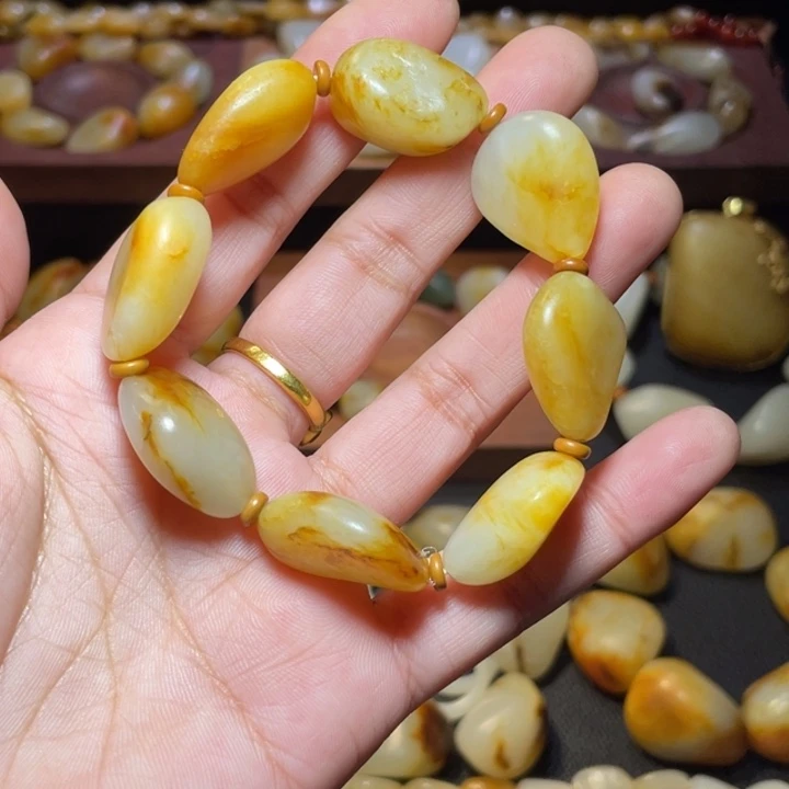 和田玉未镶嵌手链