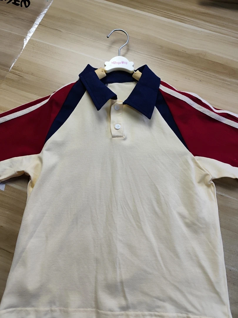 D3中上米黄色短袖