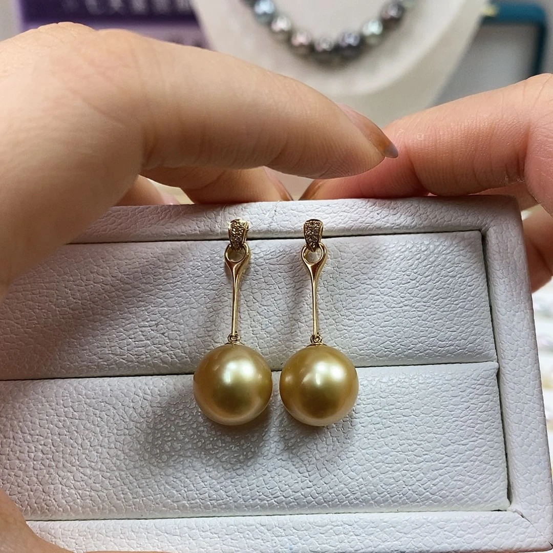 海水珍珠耳饰18K金镶嵌11.8m南洋金珠耳环（微微瑕）