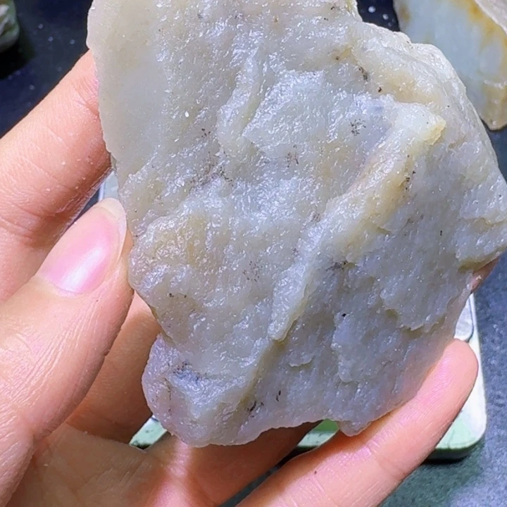 和田玉未镶嵌珠宝半成品