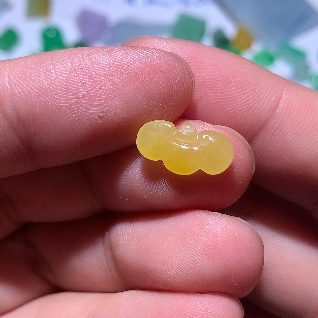 翡翠未镶嵌颈饰646