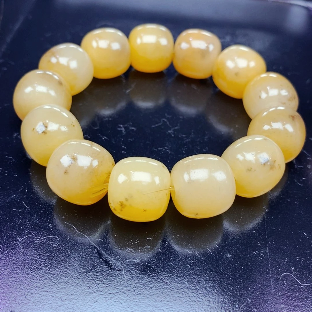 石英质玉（黄龙玉）未镶嵌颈饰