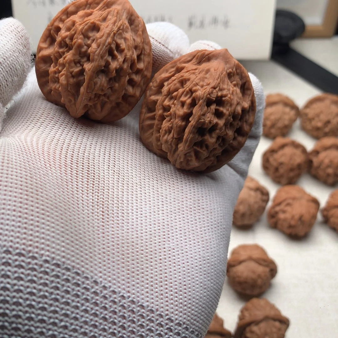 文玩核桃吊坠40虎头