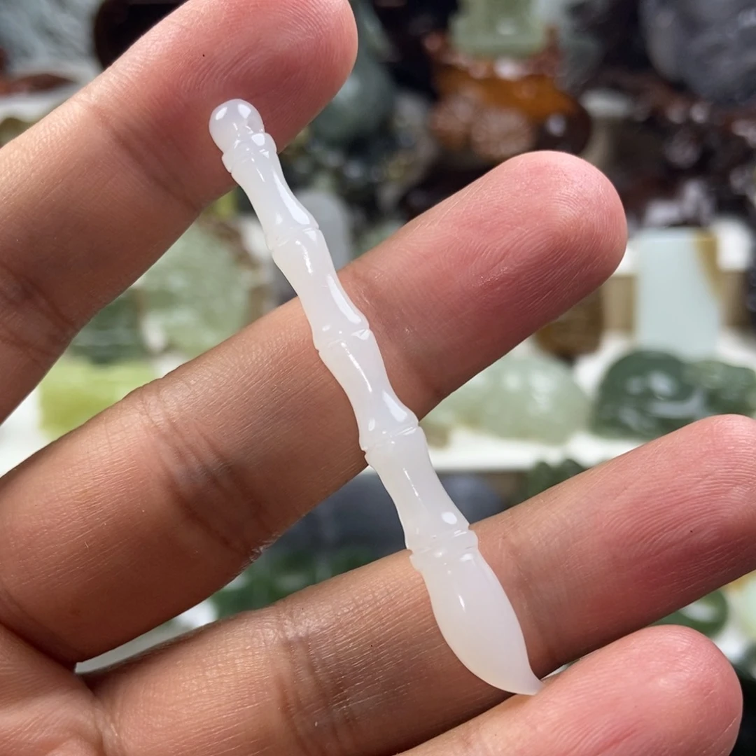 【闪购商品】吊坠(不含链)未镶嵌和田玉