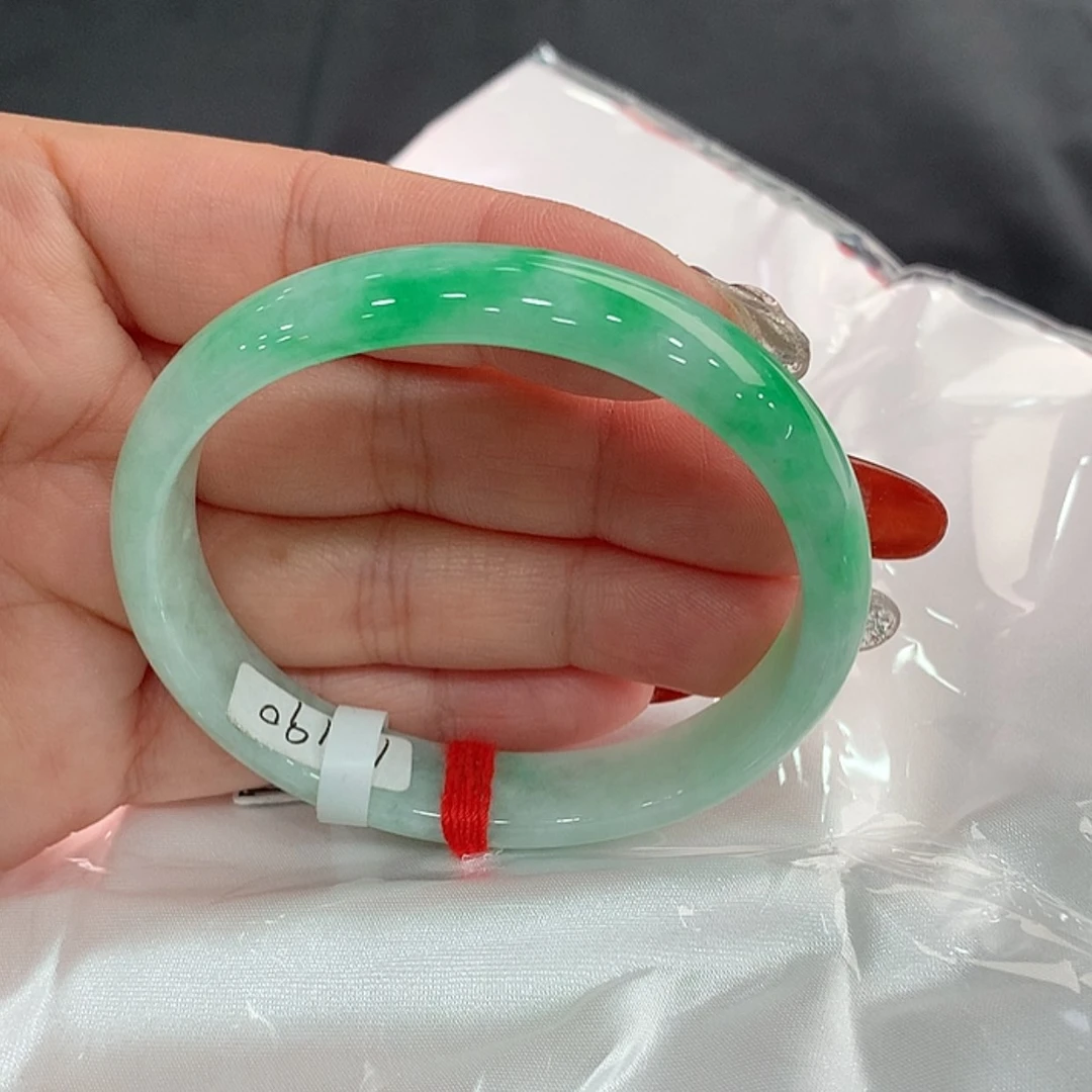 【闪购商品】翡翠手镯未镶嵌贵56
