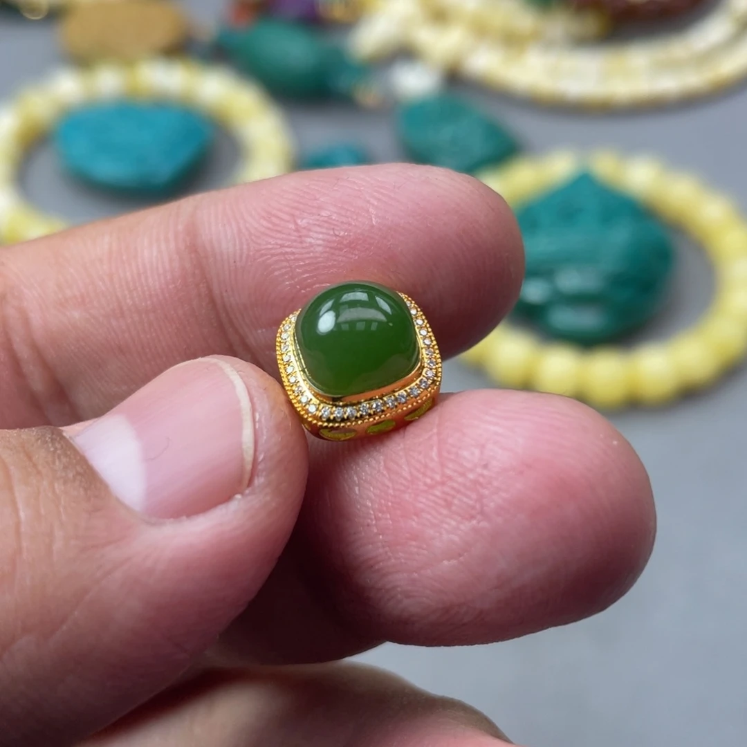 和田玉（碧玉）珠宝奇石18K金镶嵌123