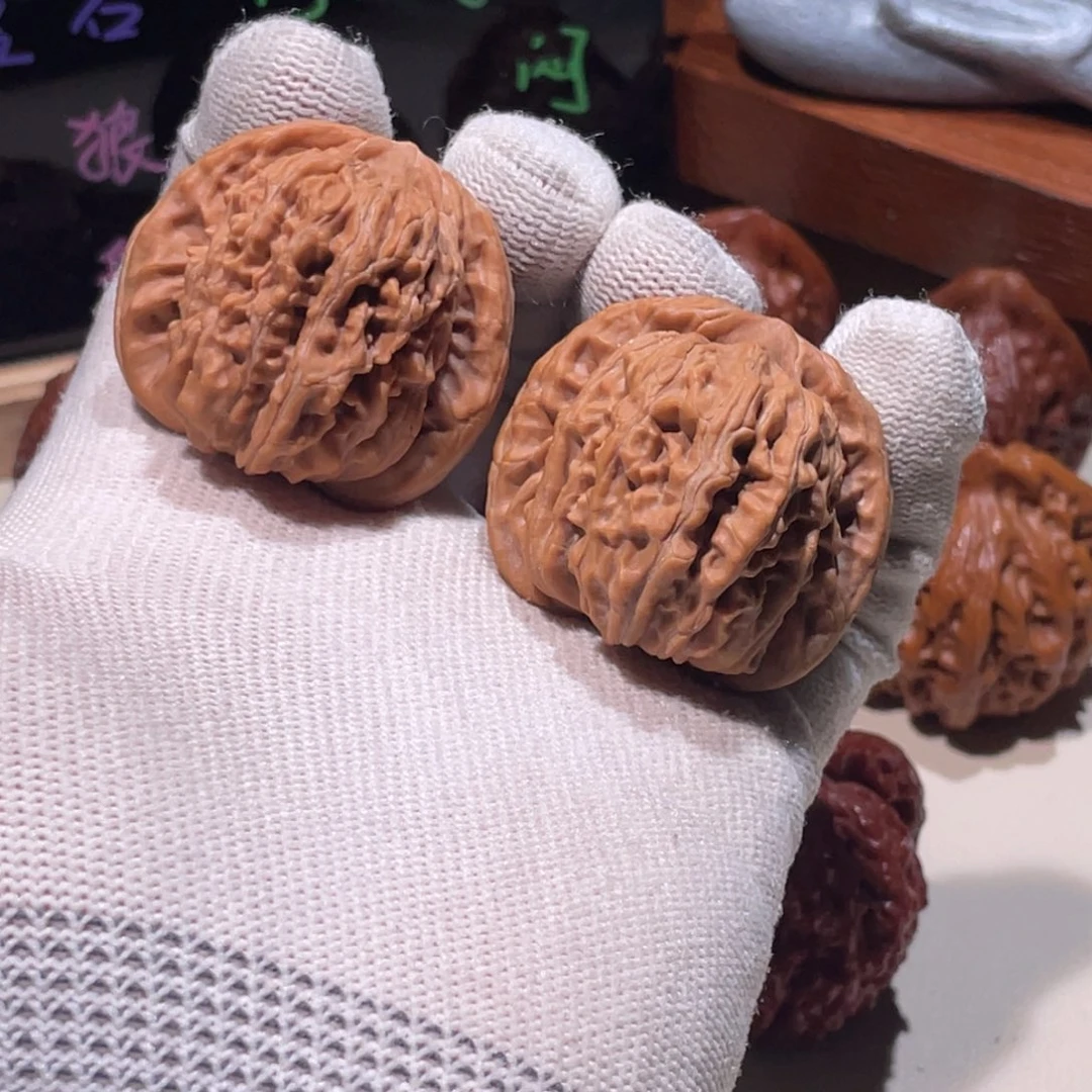 文玩核桃把件L*h四座楼.40.36,1900