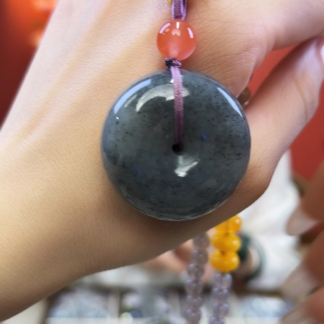 和田玉颈饰未镶嵌面包扣