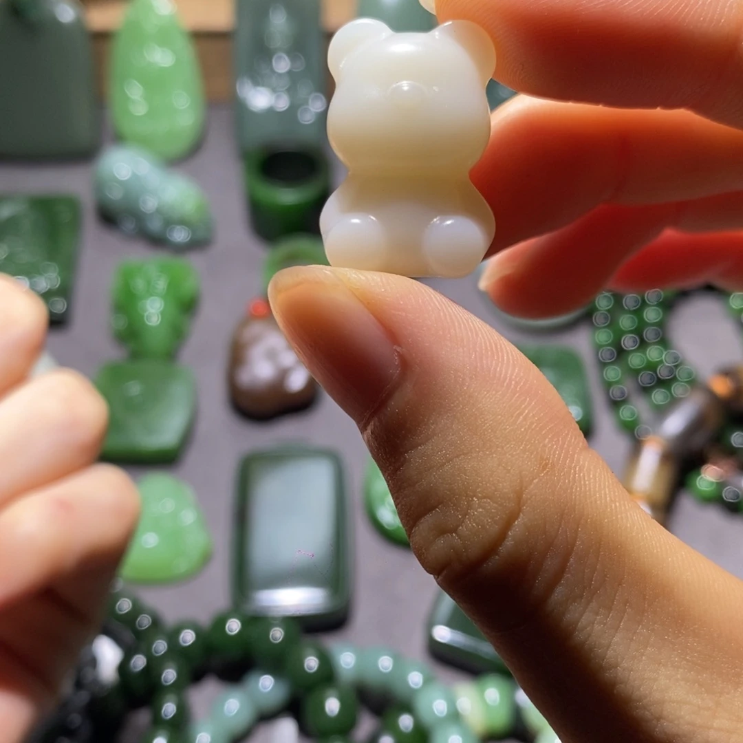 未镶嵌和田玉挂件