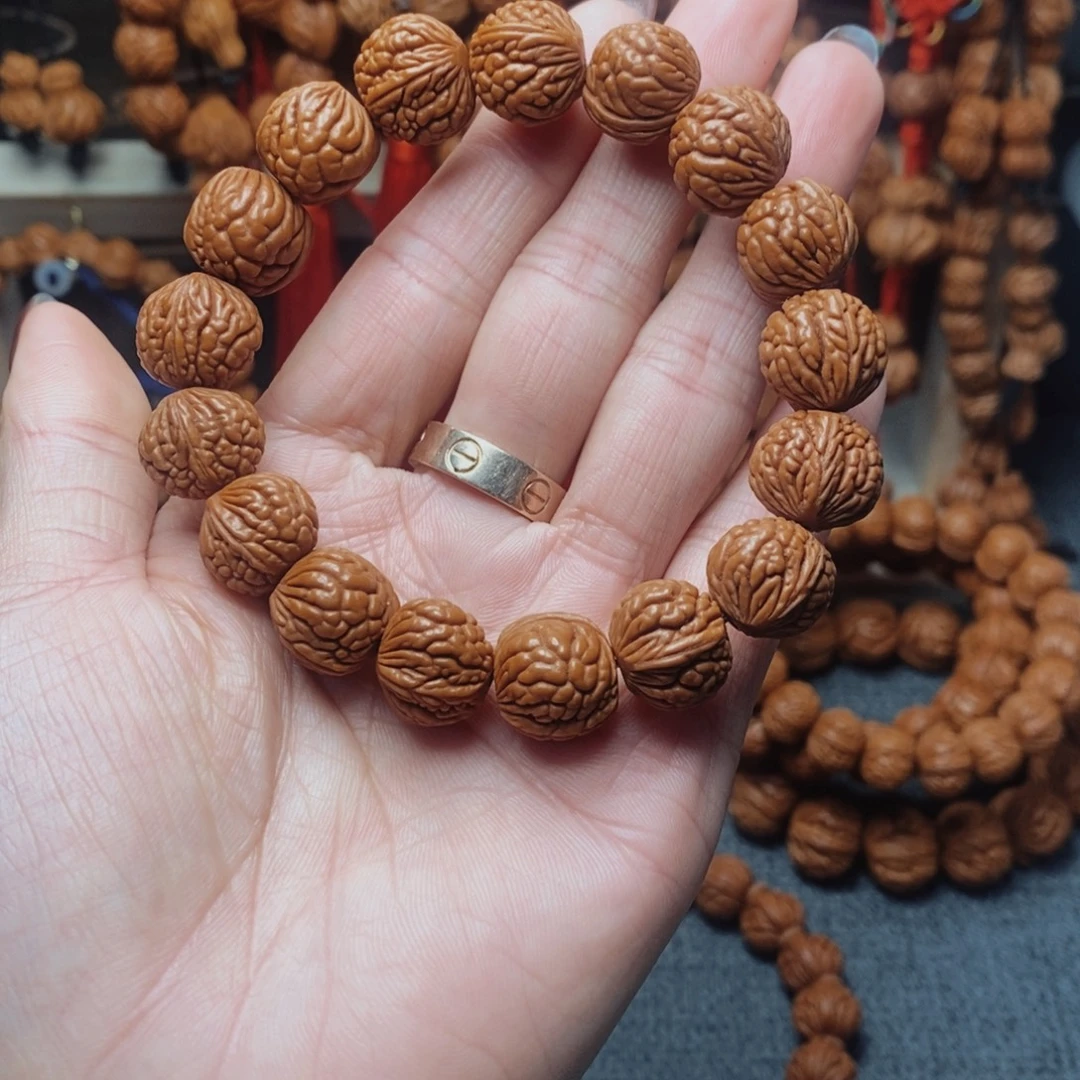 吊坠桃核龙纹桃枭