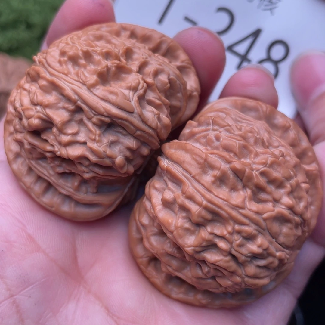 文玩核桃把件毕业精白47
