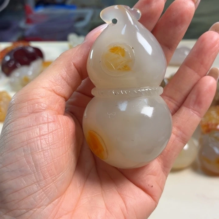 未镶嵌颈饰玛瑙/玉髓