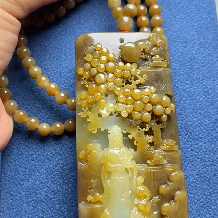 和田玉未镶嵌吊坠(赠链)