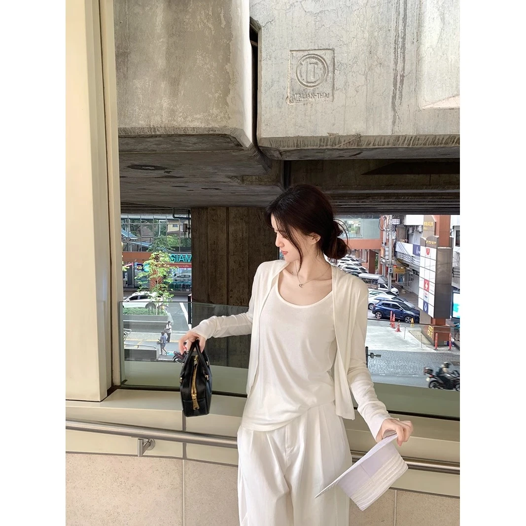 莱赛尔慵懒休闲风吊带开衫防晒衣+老钱风简约棉质阔腿裤三件套