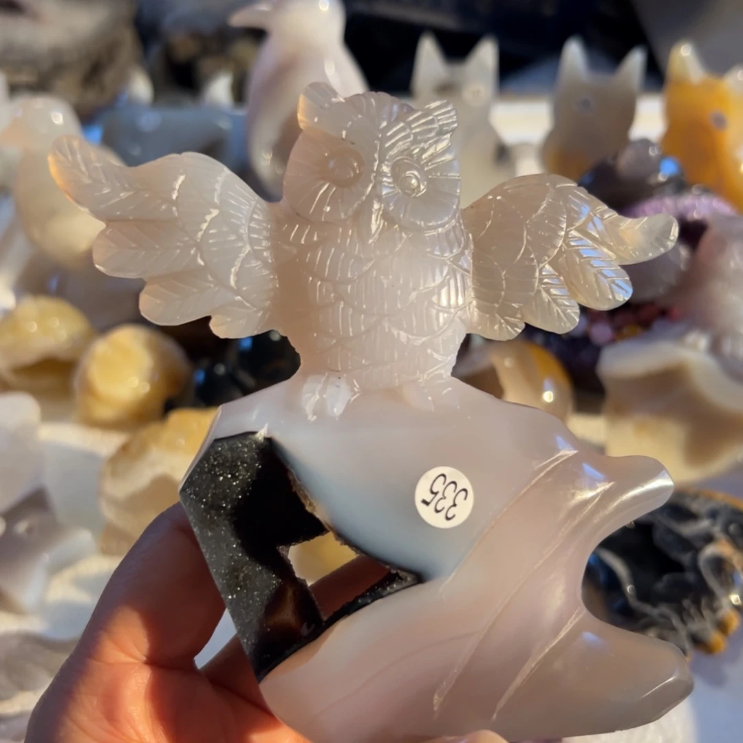 玛瑙/玉髓未镶嵌雕刻件