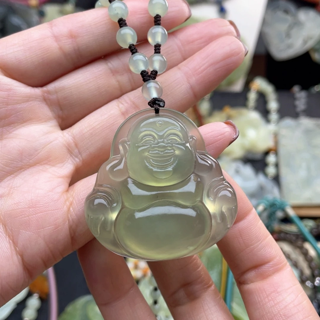 蛇纹石玉颈饰未镶嵌