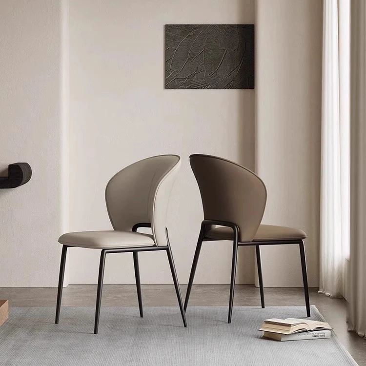休闲餐椅家用高级感设计师椅子意式极简凳子现代简约软包靠背餐椅
