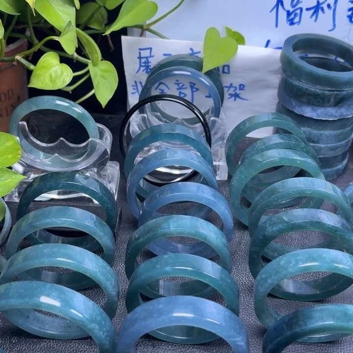 定制翡翠翡翠手镯未镶嵌