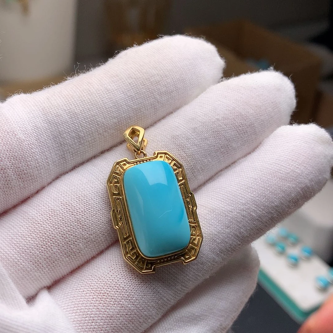 18K金镶嵌绿松石珠宝奇石