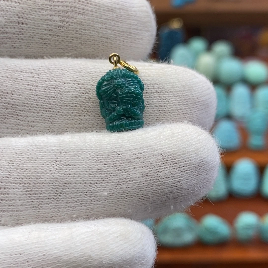 绿松石未镶嵌珠宝奇石