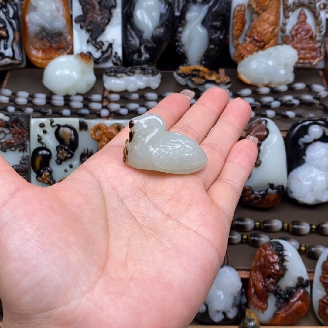 颈饰未镶嵌和田玉