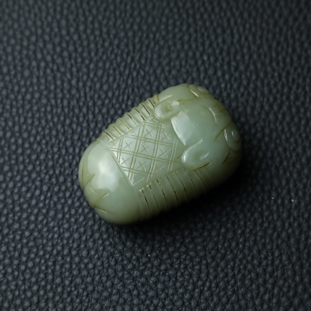 TCWWA07513清晚和田青白玉虎头镇纸