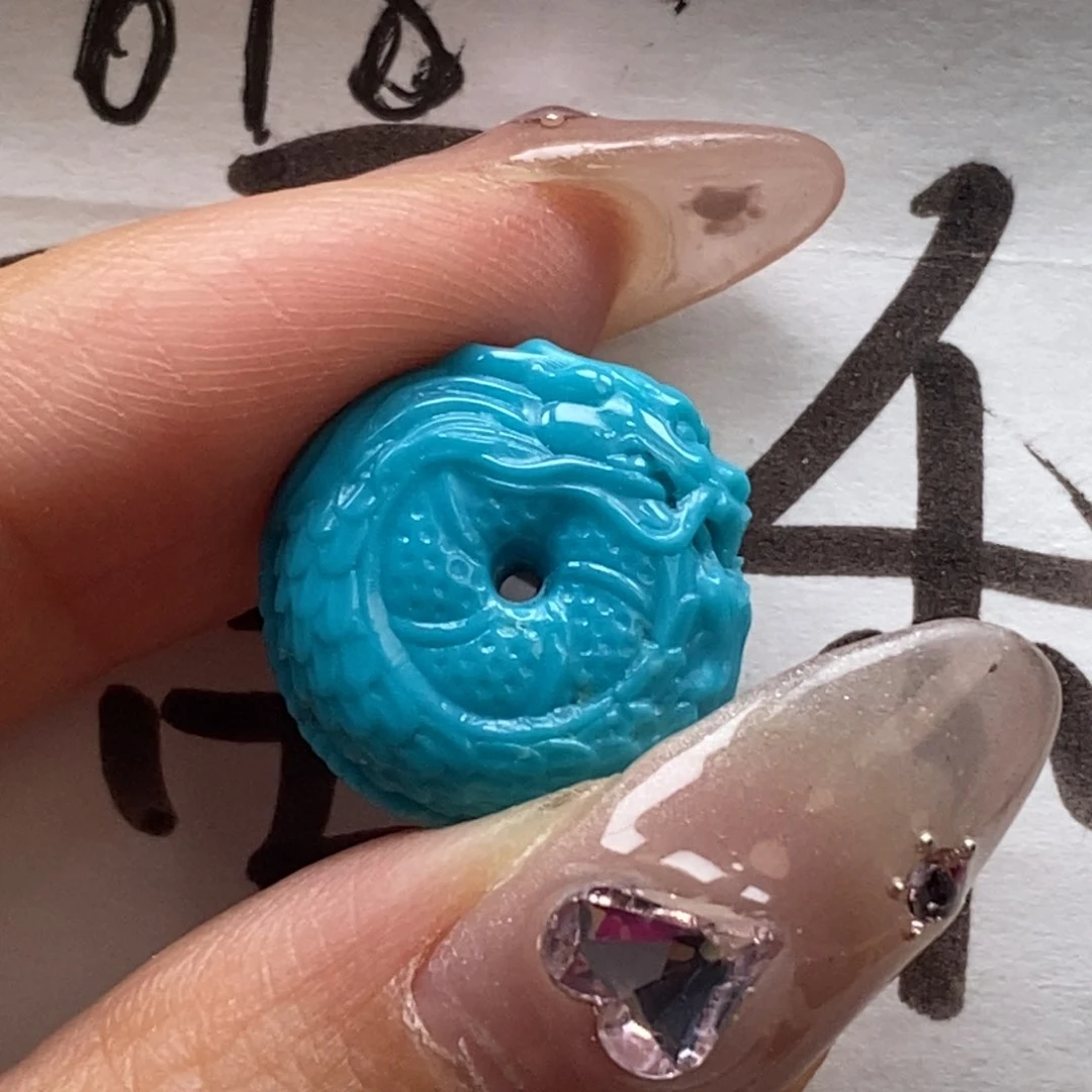 绿松石未镶嵌颈饰