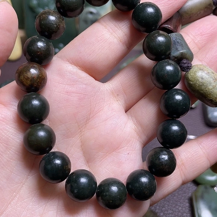 手链未镶嵌和田玉（糖玉）安****者