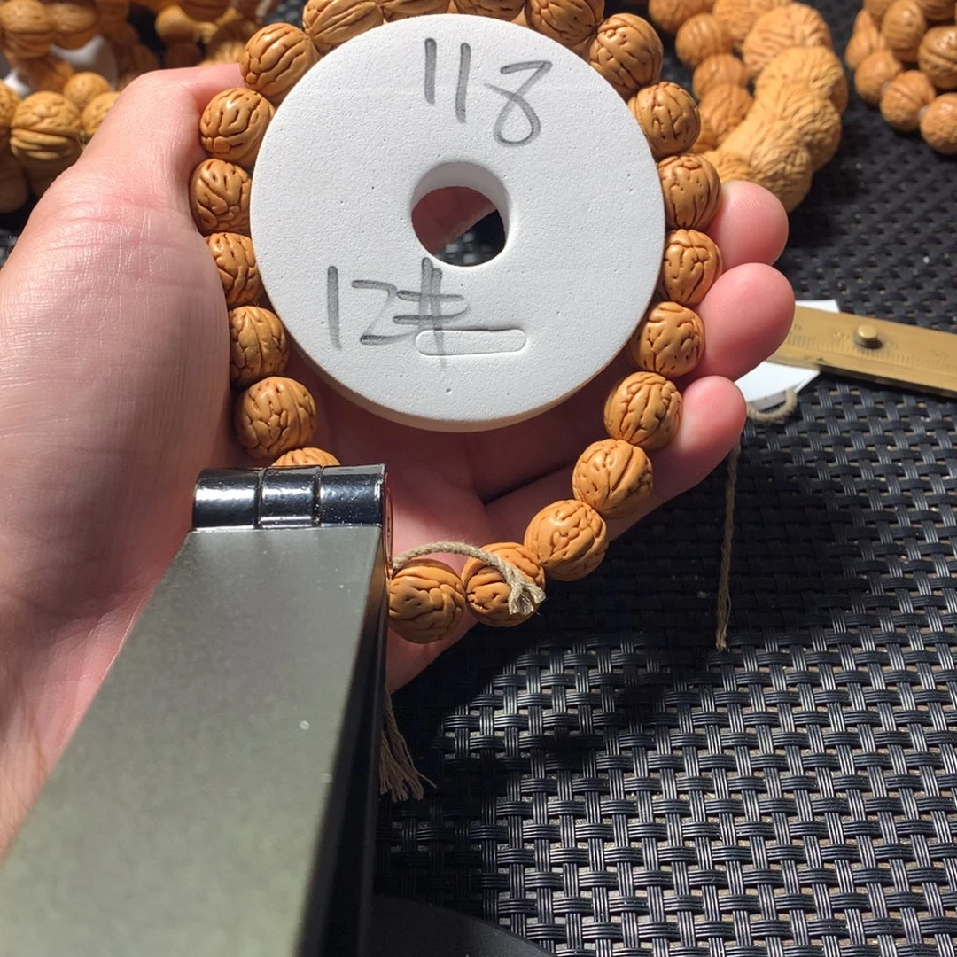 小***慕桃核手串12号链接，