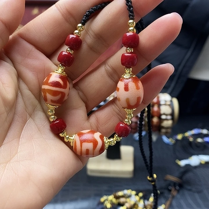 玛瑙/玉髓合金颈饰