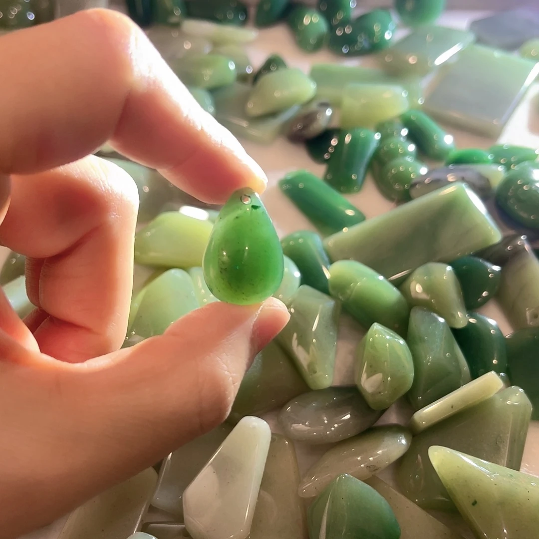 密玉（石英质玉）未镶嵌颈饰