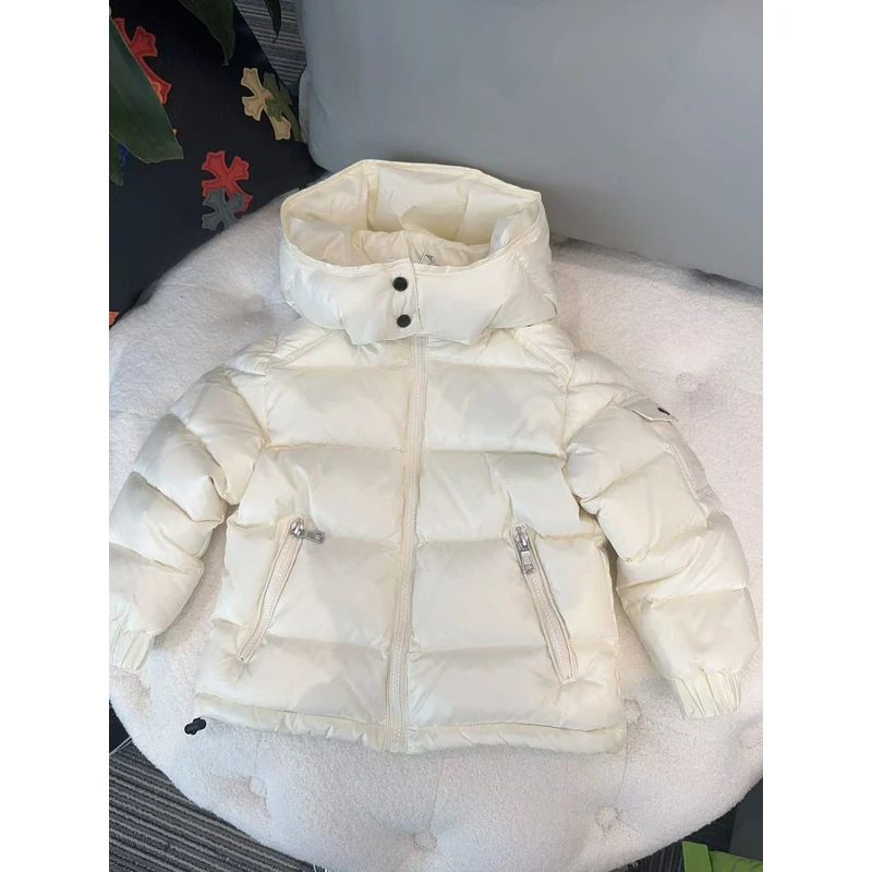 亿洋潮牌童装 “蒙田口袋”儿童冬季羽绒服9001