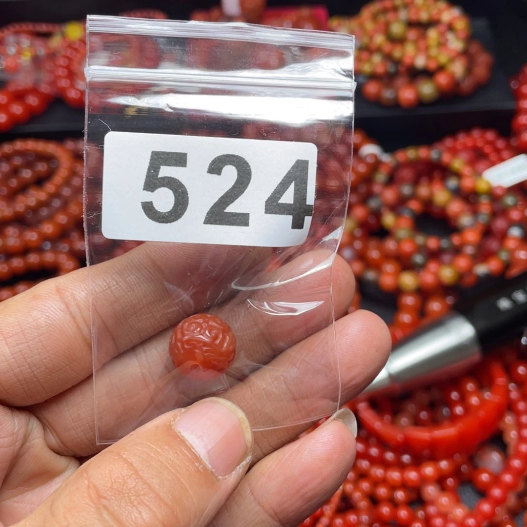 南红玛瑙珠子合金我****猪