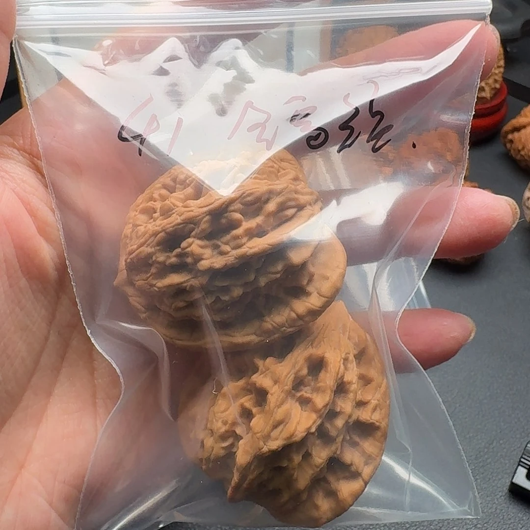 文玩核桃吊坠L*?虎头41