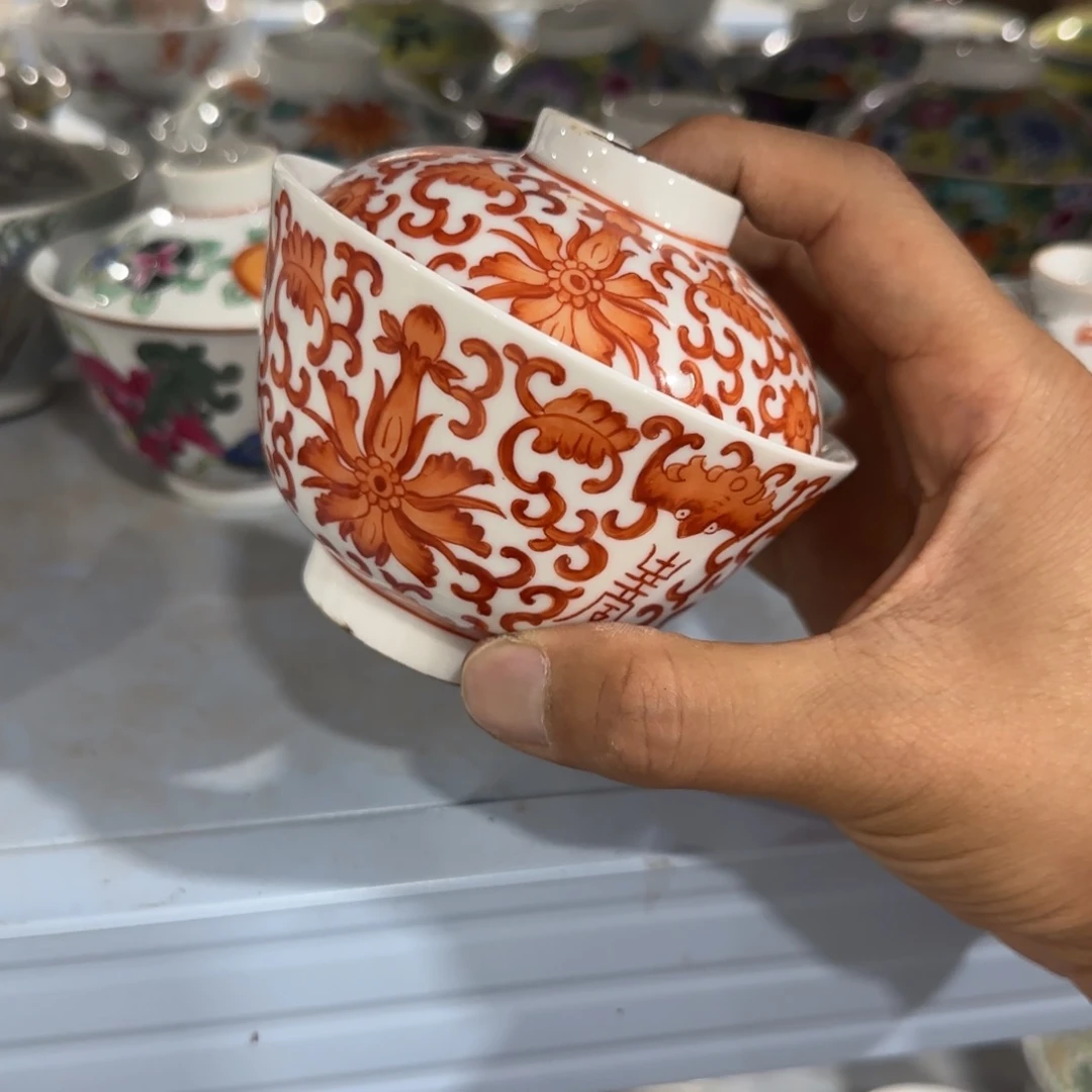 瓷片摆件等物品时应有注意或避免被