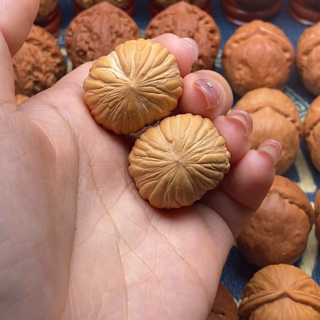 文玩核桃把件精品手捻