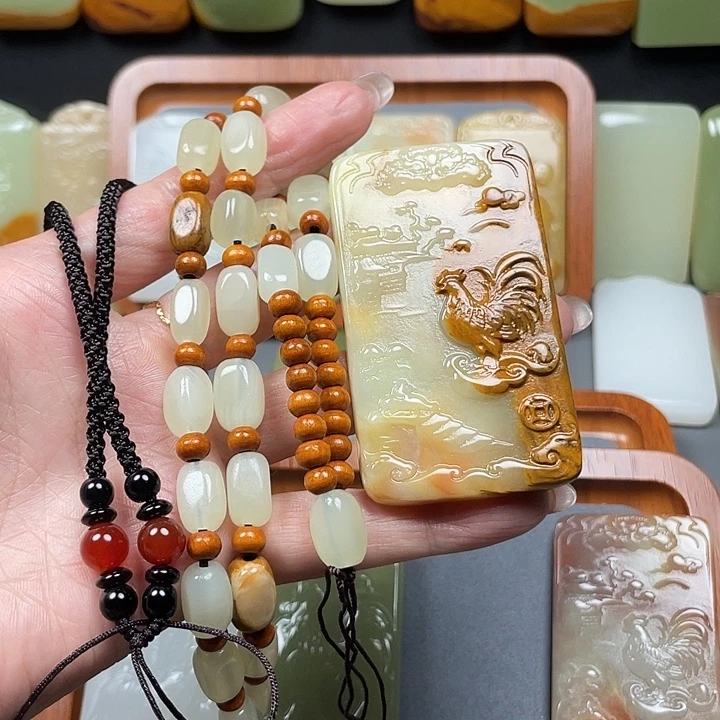 ****️生肖鸡不动明王菩萨玉石吊坠