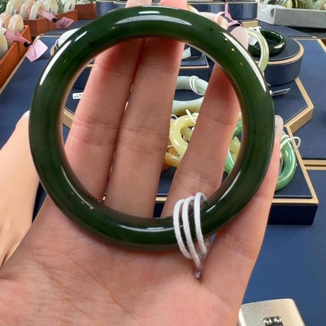 呆***茶和田玉未镶嵌手镯C0203-56