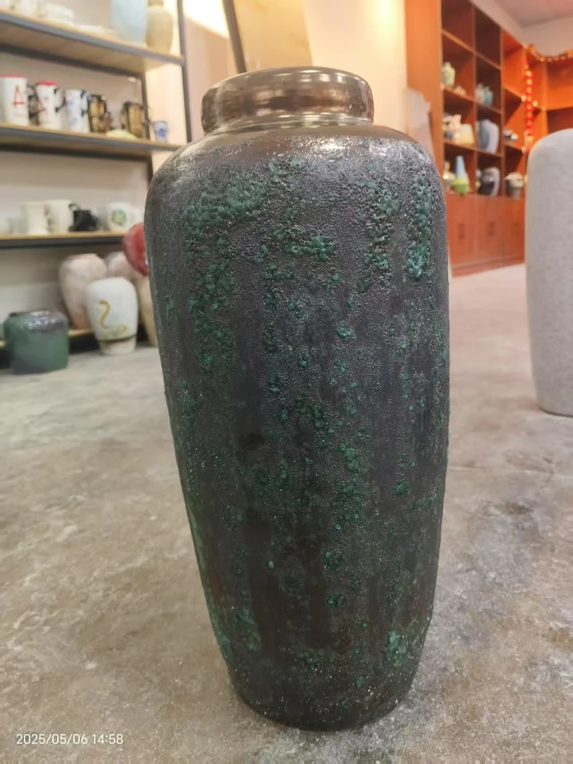 点关注，左上角抽陶瓷花瓶摆件