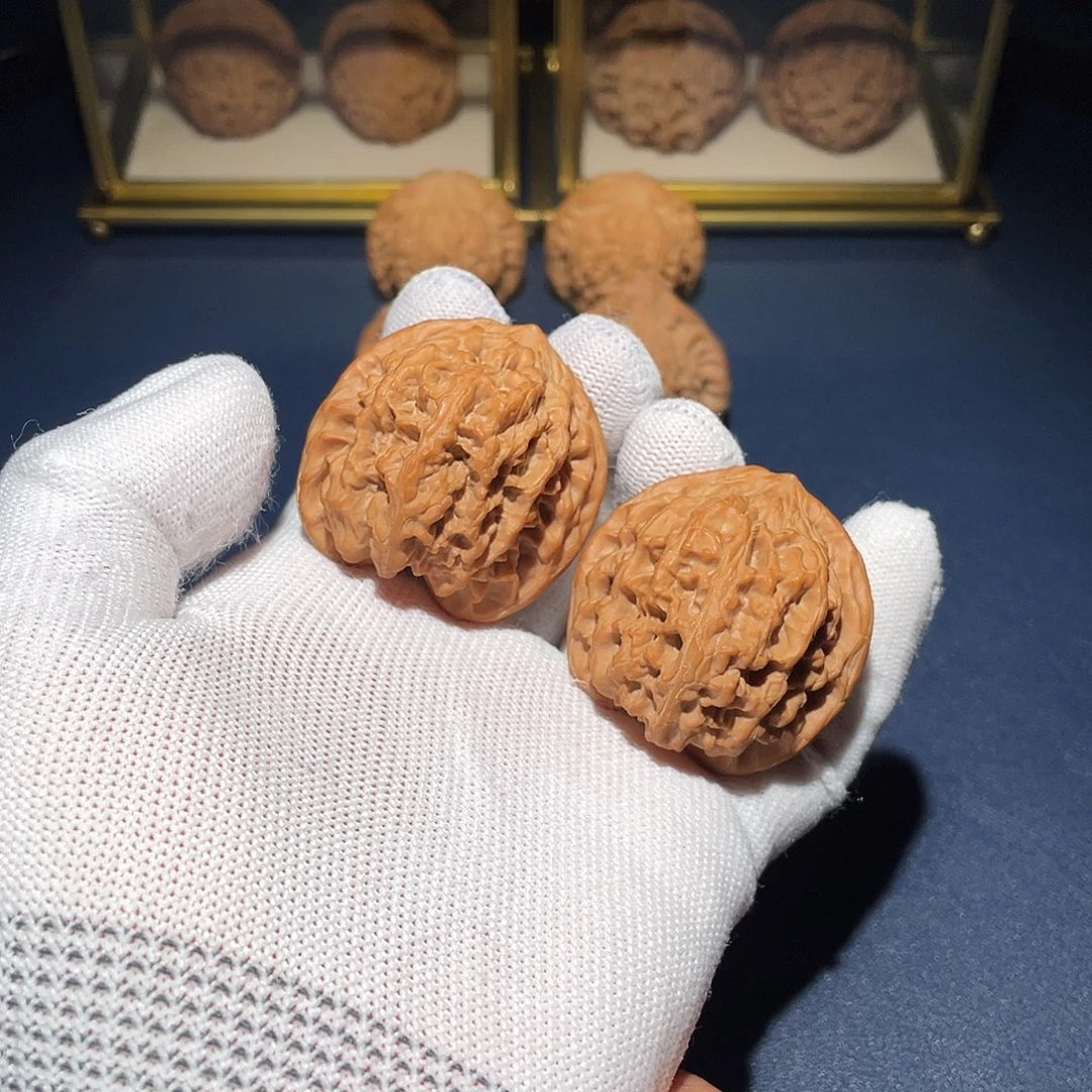 文玩核桃吊坠42野牛